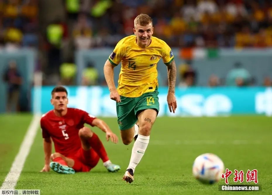 世界杯卡塔尔赛场见证亚洲三强齐晋级历史突破