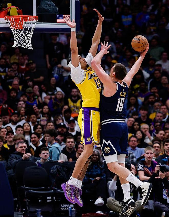 斯玛特关键表现助湖人加时力克掘金