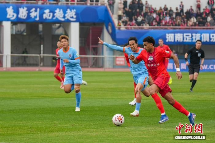 河南彩陶坊2-1力克云南玉昆 范晓恒镜头下的绿茵