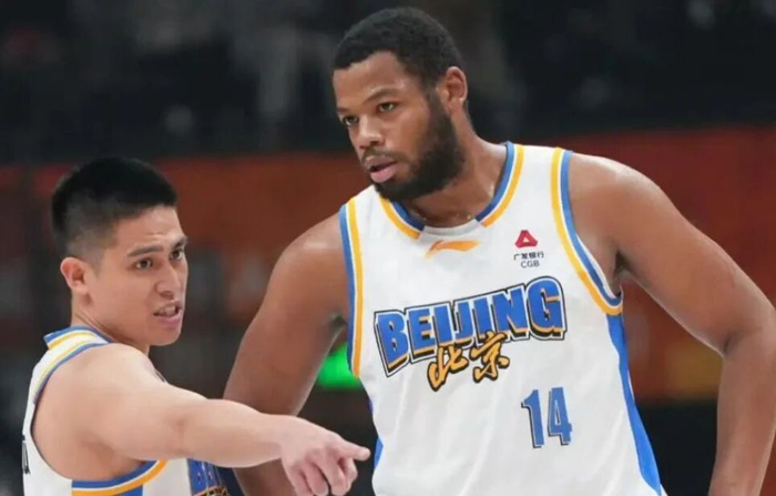 北京男篮惨败浙江男篮 跌出四强许利民怒斥球队