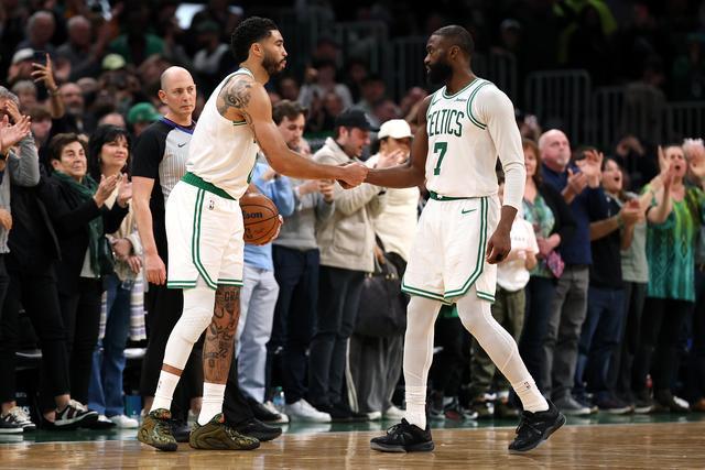 雷霆稳居西部第一 马刺紧追 阿里扎回归助凯尔特